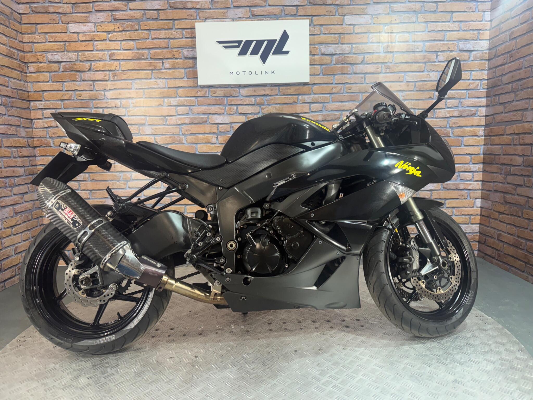 Kawasaki Ninja ZX-6R bikes for sale | AutoTrader Bikes
